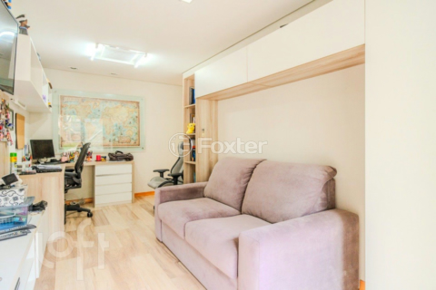 Image 44 - 806774