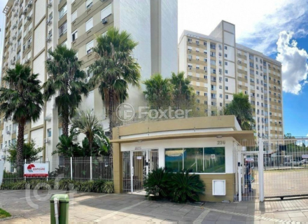 Image 11 - 806975