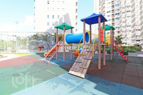 Image 9 - 807296