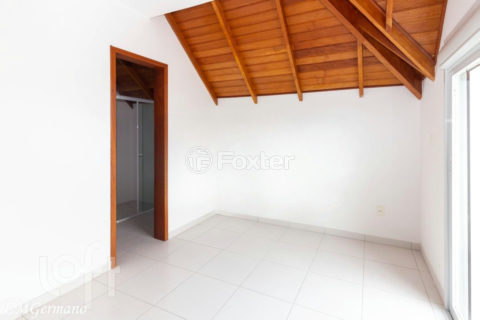 Image 10 - 807664