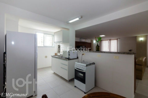 Image 30 - 807664