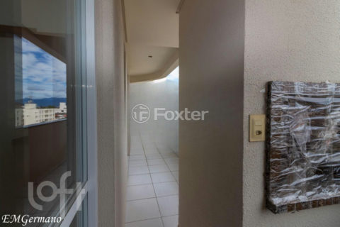 Image 22 - 807664