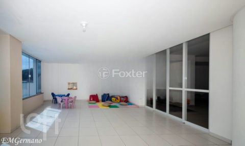 Image 32 - 807664
