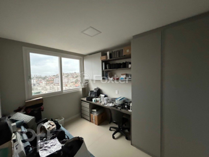 Image 1 - 807693