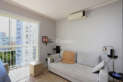 Image 32 - 807790