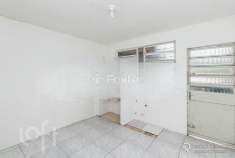 Image 3 - 807896