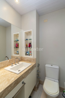 Image 33 - 807935