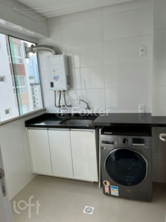 Image 30 - 808107