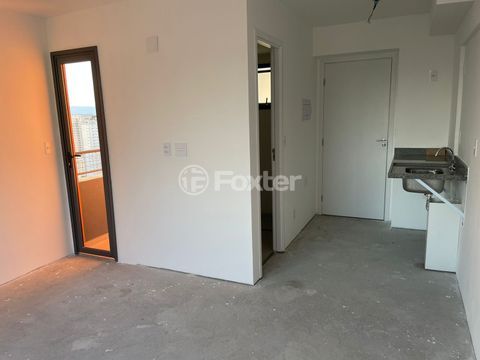 Image 3 - 808245