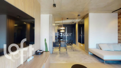 Image 7 - 808461