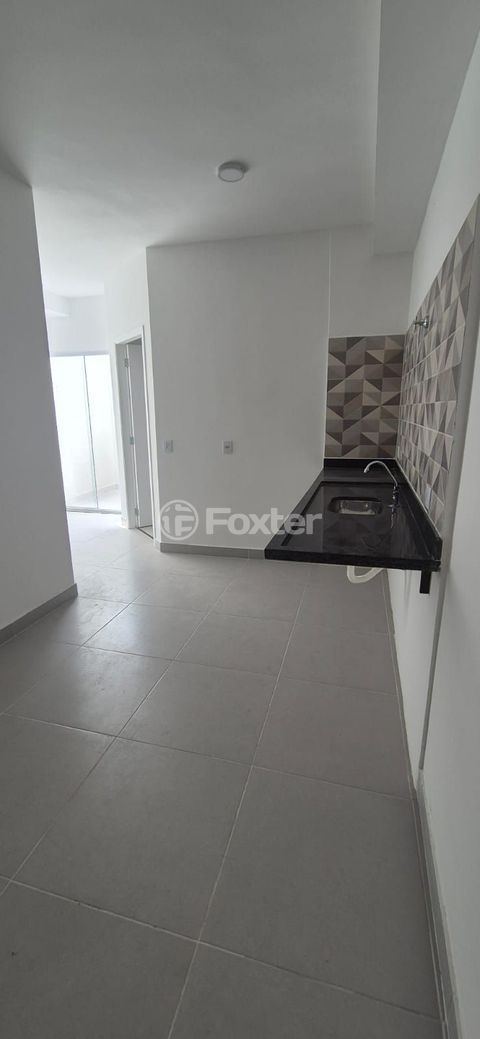 Image 4 - 809619