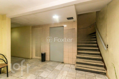 Image 8 - 809655