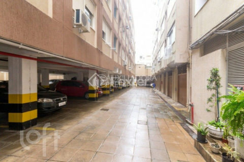 Image 9 - 809655