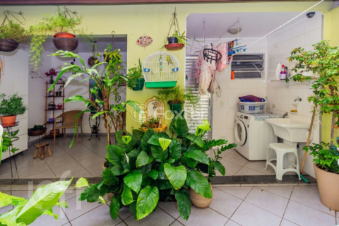 Image 34 - 809665