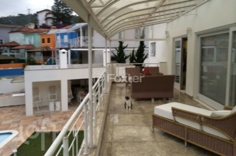 Image 5 - 809682
