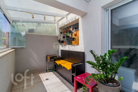 Image 4 - 809744