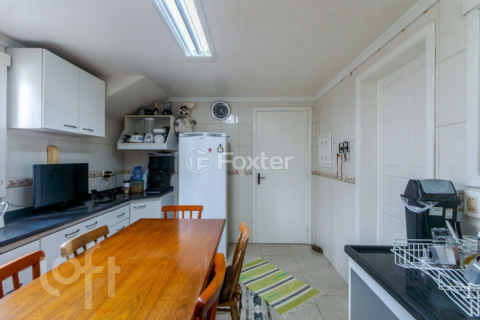 Image 30 - 809818