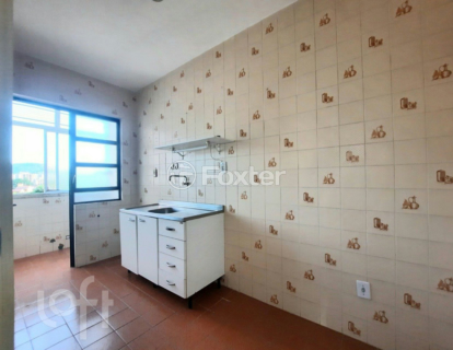 Image 7 - 810033