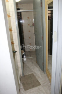 Image 7 - 810527