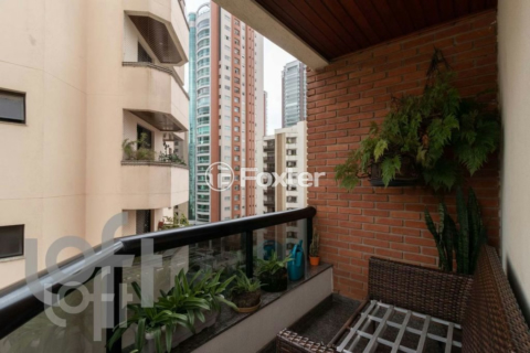 Image 38 - 810678