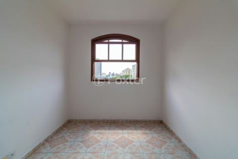 Image 7 - 810877