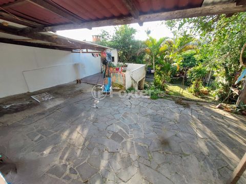 Image 10 - 811139