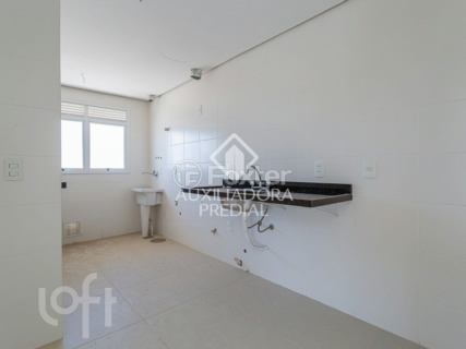 Image 4 - 811552