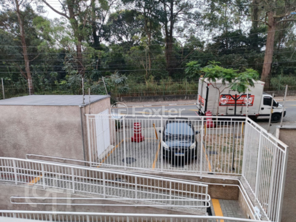 Image 11 - 811616