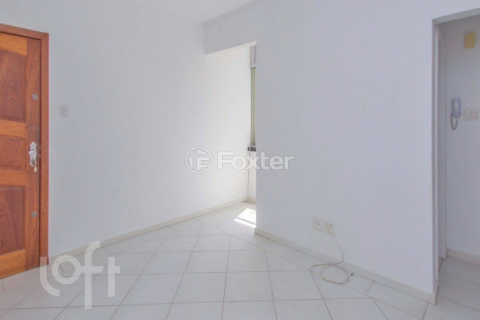 Image 1 - 811957