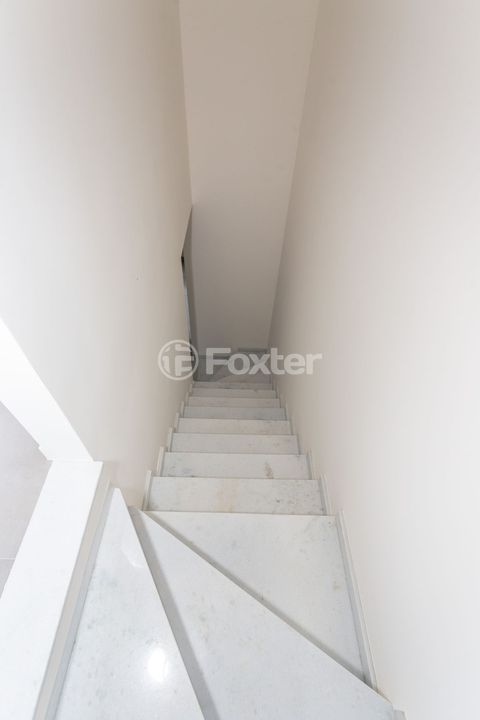Image 18 - 812001
