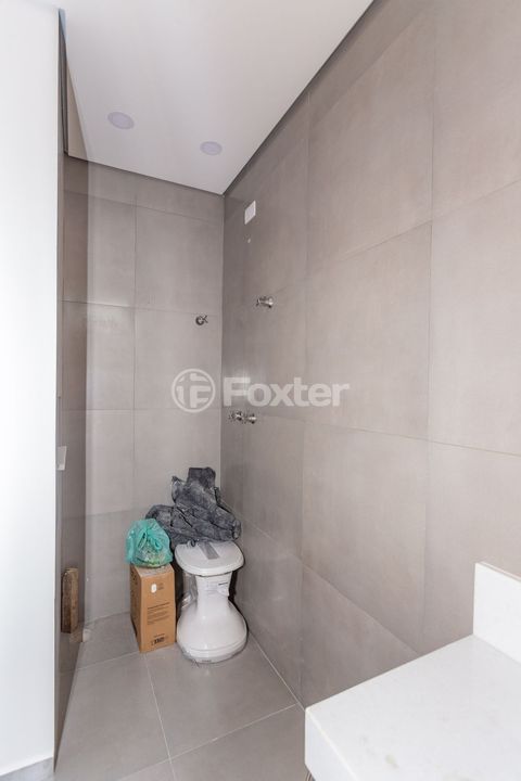 Image 36 - 812001