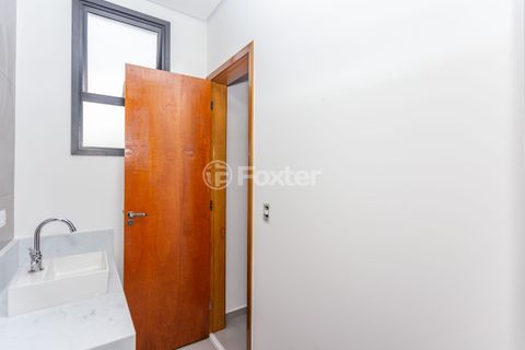 Image 35 - 812001