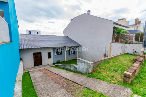 Image 34 - 812003