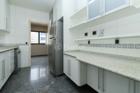 Image 32 - 812281