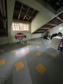 Image 28 - 812651