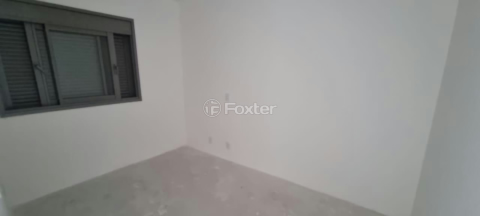 Image 4 - 812897