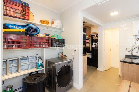 Image 31 - 812927
