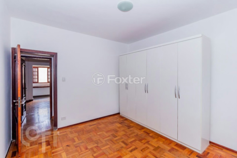 Image 7 - 813274
