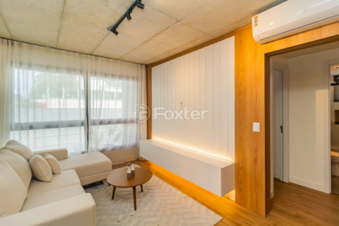 Image 3 - 813569