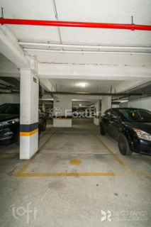 Image 13 - 813652