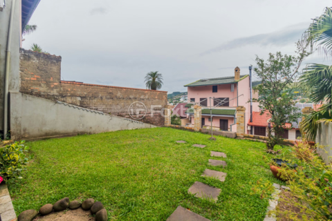 Image 35 - 813709