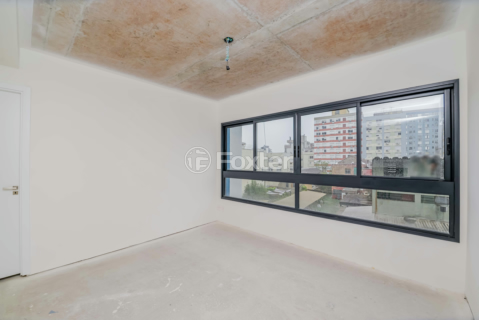 Image 1 - 813762