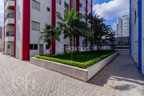 Image 34 - 813930