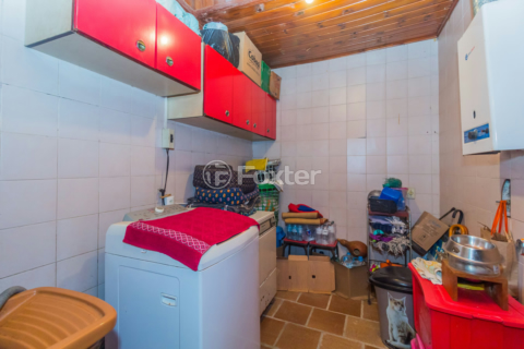 Image 32 - 813965