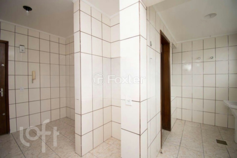 Image 6 - 814072
