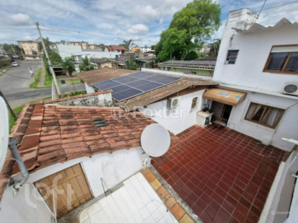 Image 32 - 814074