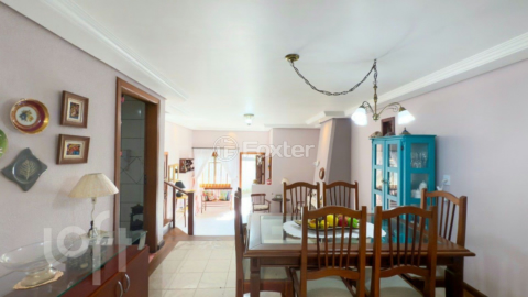 Image 4 - 814831