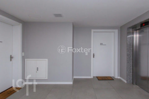 Image 11 - 816004