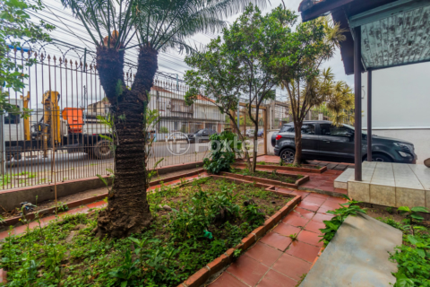 Image 8 - 816765