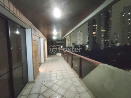 Image 4 - 817381